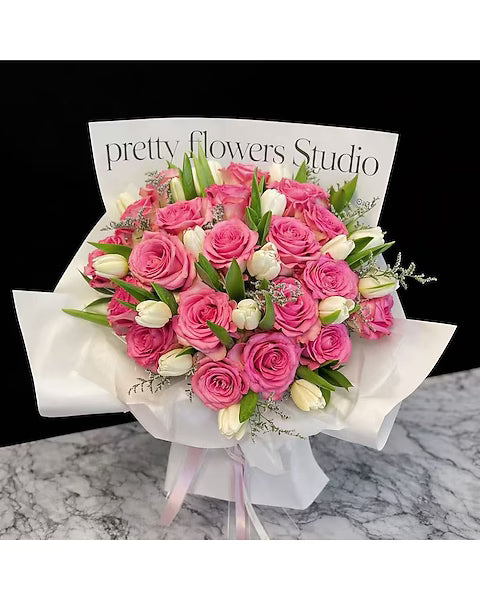 Classic elegance with roses and tulips